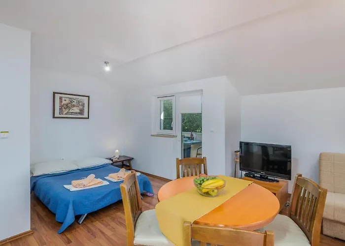 Cozy In Dubasnica Apartment Malinska
